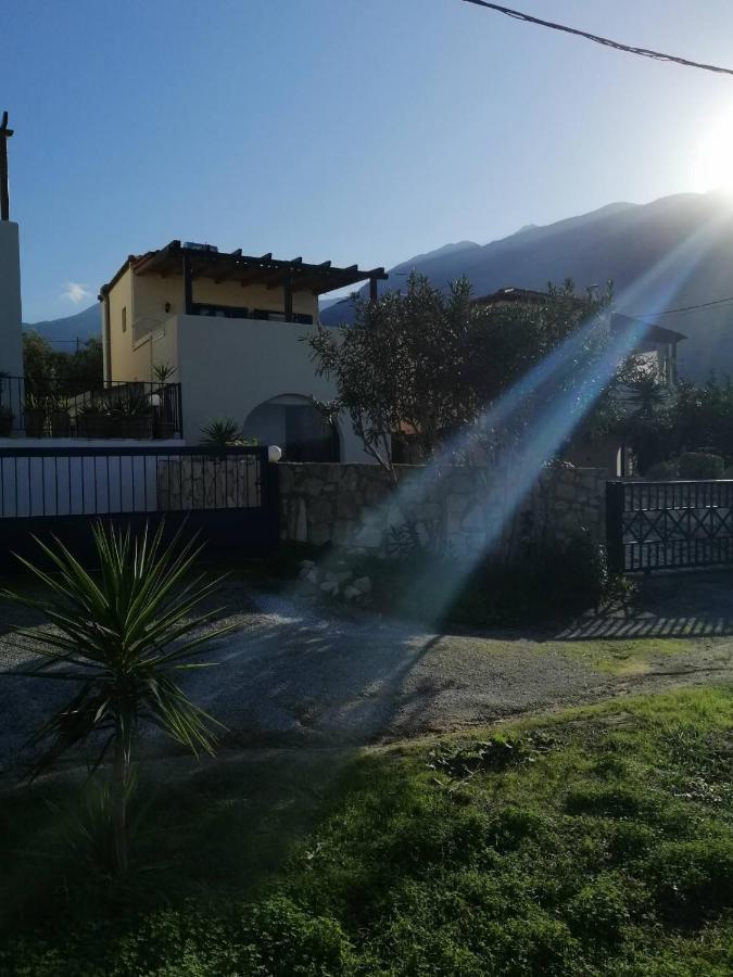 Villa Elan Mouríon المظهر الخارجي الصورة